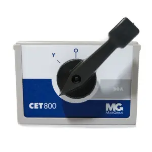 Chave Cet-830 30a Tripolar com Caixa Estrela Triangulo Alavanca Plastica Margirius
